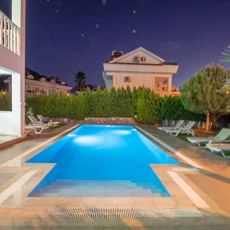 ヴィラ Hisarpark D Villa, Oezel Havuzlu, フェティエ