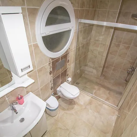 Hisarpark D Villa, Oezel Havuzlu, ヴィラ *