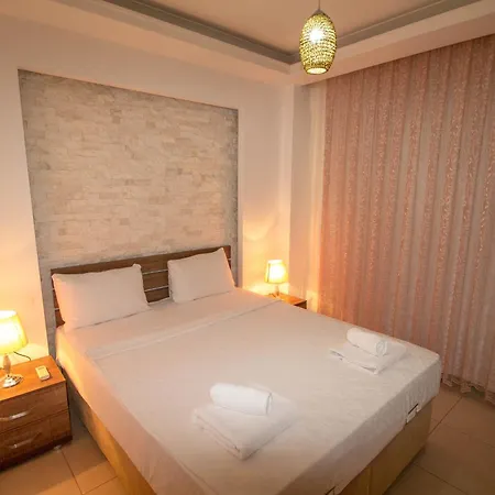 Hisarpark D Villa, Oezel Havuzlu, フェティエ