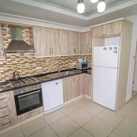 Hisarpark D Villa, Oezel Havuzlu, ヴィラ フェティエ